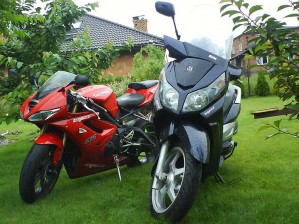 Sym citycom 300i triumph daytona 675